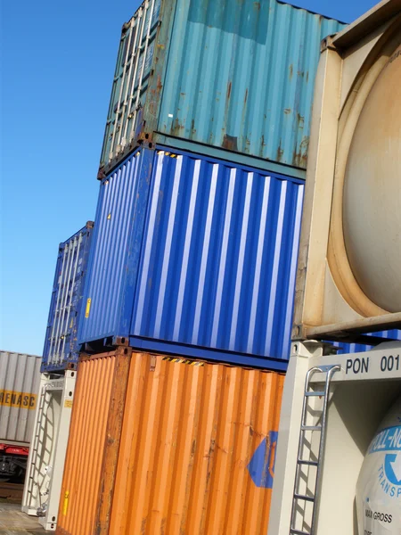 Cargo containersKargo konteynerler — Stockfoto