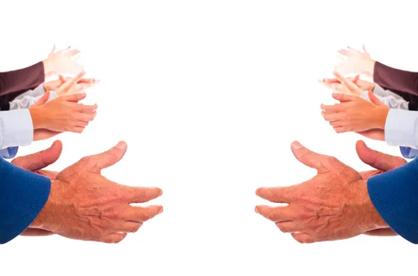 Руки хлопают на белом фоне — стоковое фото