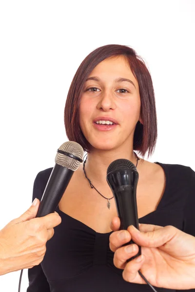 Mladá Žena Mluvit Mikrofon Během Rozhovoru — Stock fotografie