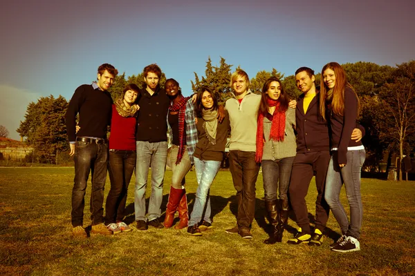 Щасливий групи студентів коледжу — стокове фото