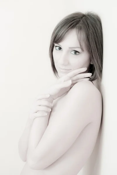 美しい若い女性の肖像画 高いキー — ストック写真