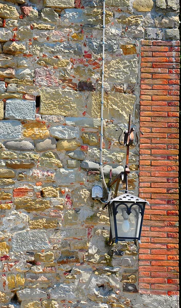 Oude Glas Lamp Tegen Stenen Muur — Stockfoto
