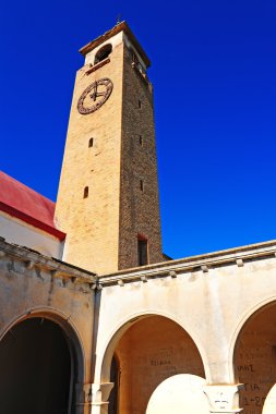 yıkık kilise