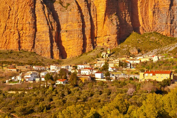 Pueblo medieval —  Fotos de Stock