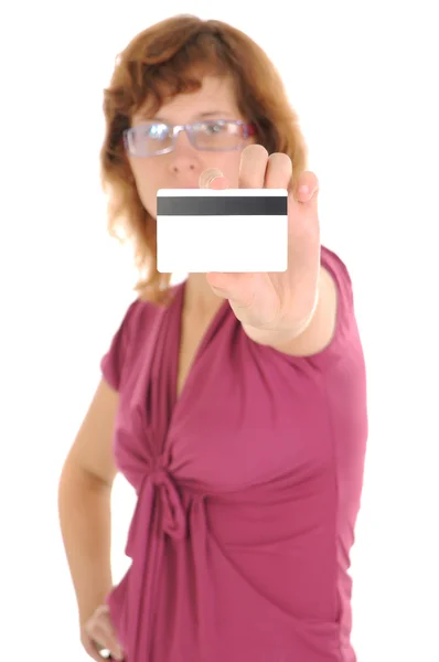 Νεαρή γυναίκα με πιστωτική κάρτα — Φωτογραφία Αρχείου