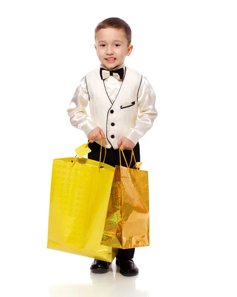 Boy holding cadouri — Fotografie, imagine de stoc