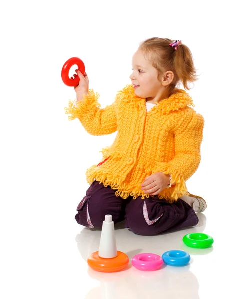 Klein meisje spelen — Stockfoto