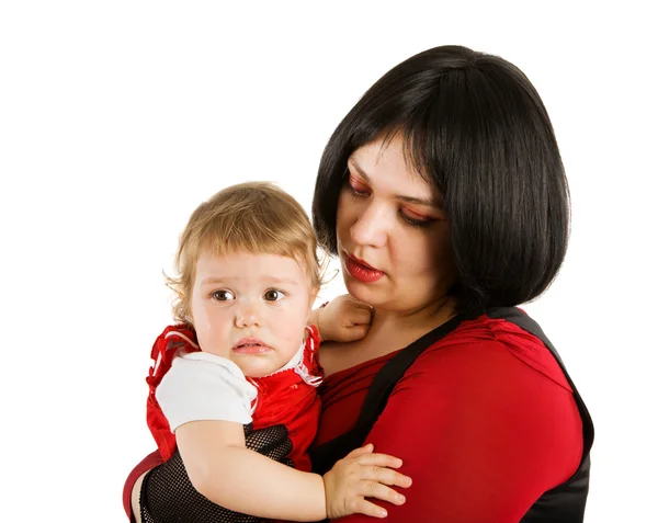 Madre sosteniendo llorando bebé —  Fotos de Stock