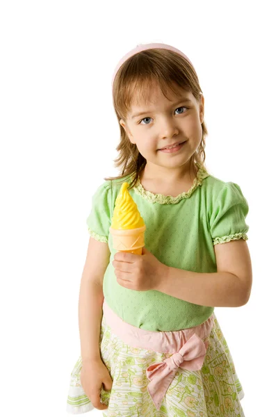 Chica comiendo helado — Foto de Stock