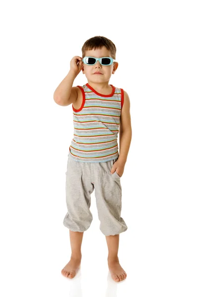 Jongen dragen van een zonnebril — Stockfoto
