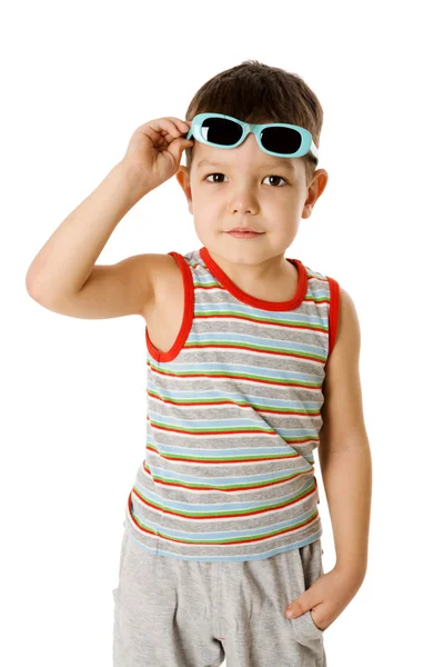 선글라스를 착용 하는 소년 — 스톡 사진