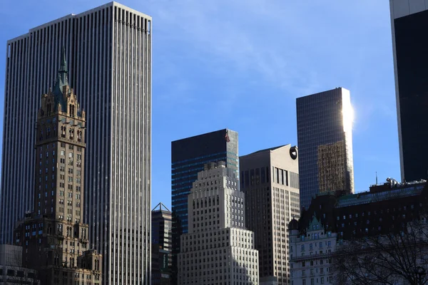 Blick auf Wolkenkratzer in Manhattan — Stockfoto