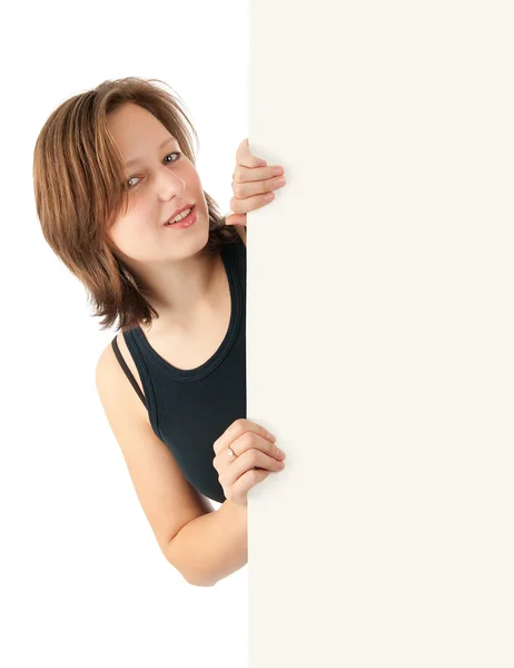 Dívka drží prázdné billboard — Stock fotografie