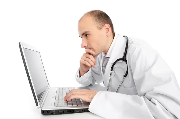 Lekarz z laptopa — Zdjęcie stockowe