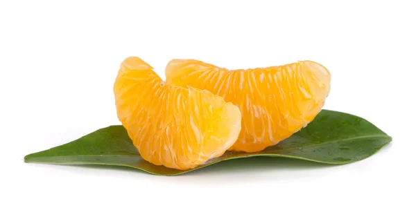 Mandarinkové Citrusové Řezy Izolované Bílém — Stock fotografie