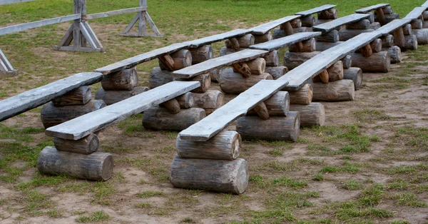 Ława wykonana z drewnianym bloku — Zdjęcie stockowe