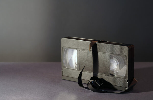 Старая видеокассета
