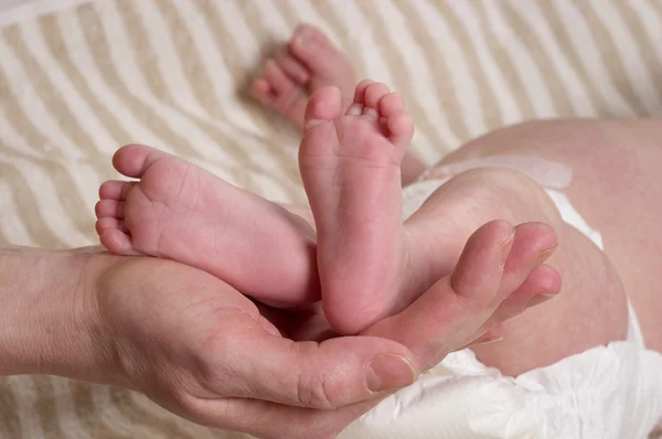 Kleine Baby Voeten Moederdag Hand Macro Schot — Stockfoto