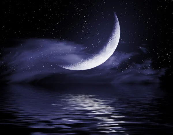 Half of moon reflected in water — Stock Photo, Image