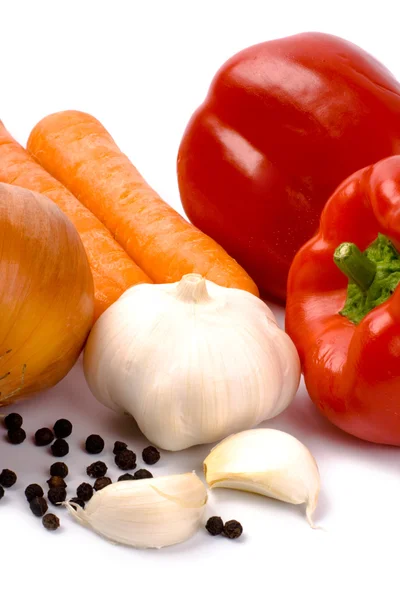 Paprika, Zwiebeln, Karotten und Knoblauch Nahaufnahme — Stockfoto