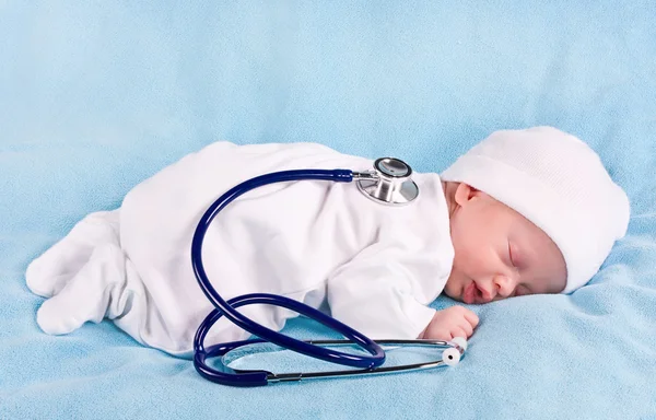 Dziecko Stetoskopem — Zdjęcie stockowe