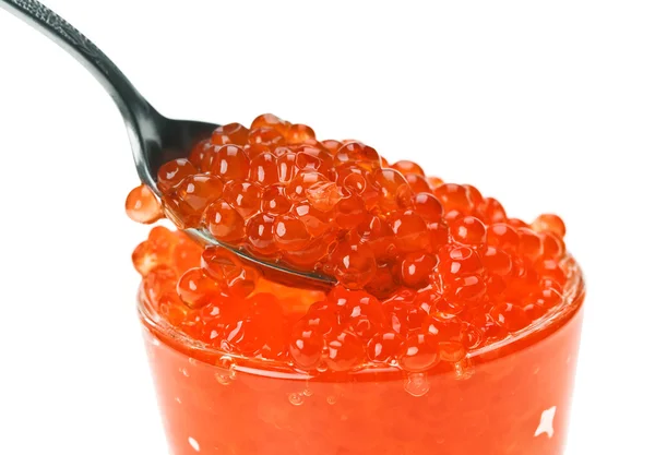 Caviar de salmão vermelho na colher de sobremesa — Fotografia de Stock