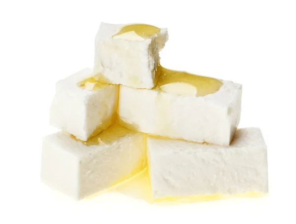 Feta Käsewürfel Mit Olivenöltropfen Isoliert Auf Weiß — Stockfoto