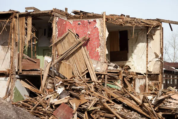 Casa arruinada por desastres — Fotografia de Stock