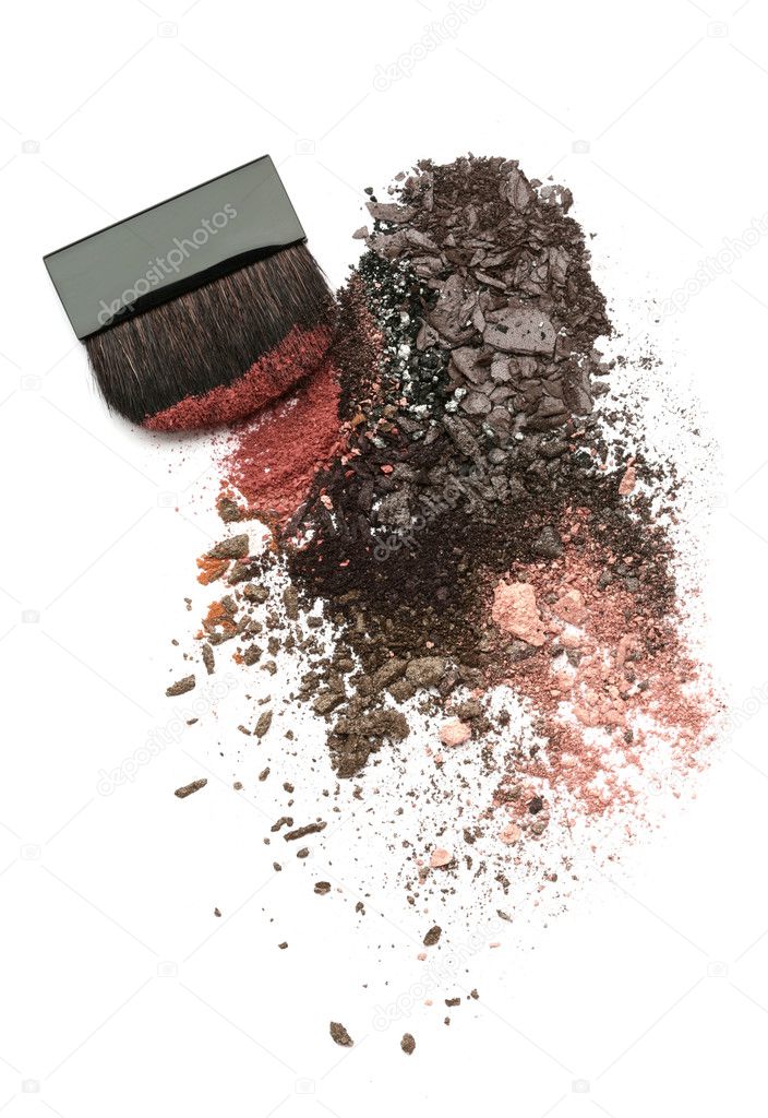 Crushed eyeshadow mix and brush
