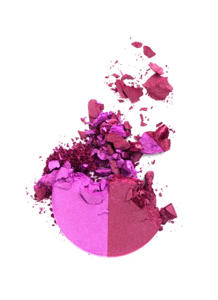 白で隔離される粉砕のピンクのアイシャドウ — ストック写真