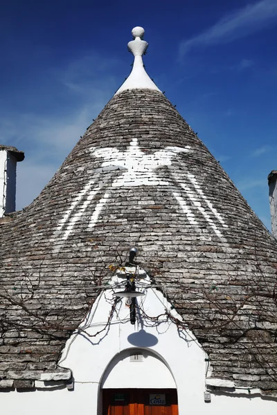 Trulli roof and blue sky — Stock Photo, Image