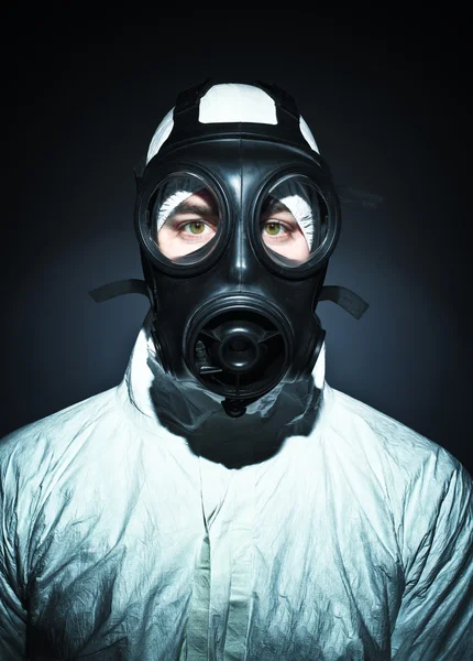 Άνθρωπος με μάσκα αερίων — Φωτογραφία Αρχείου