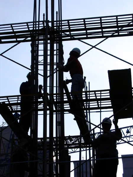 Trabajadores de la Construcción en Esquema — Foto de Stock