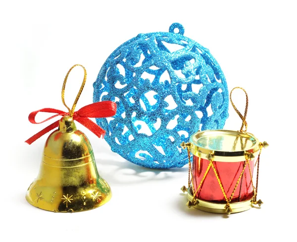 Синій різдвяний м'яч дзвоник — стокове фото