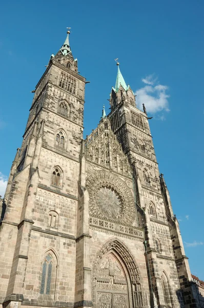 Evangelische Lutherse st.lorenz kerk in nuremberg, Duitsland — Stockfoto