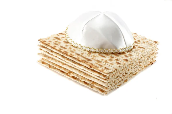 Judisk påsk semester Stilleben med matzoh och kippah — Stockfoto