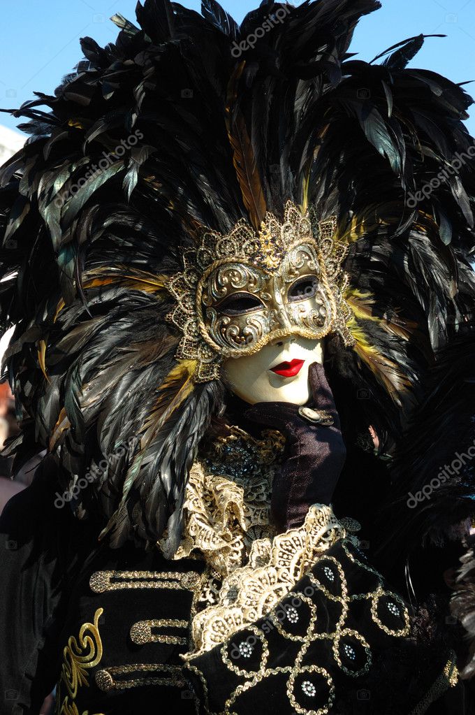 Man in bird costume at St. Mark's Square,Venice carnival – Stock ...