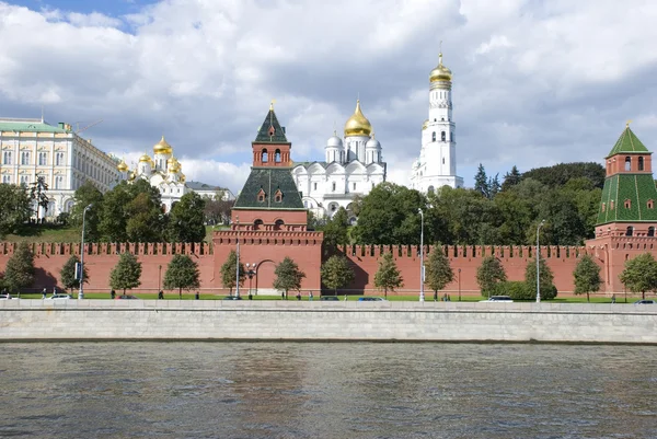 Nábřeží Kremlu — Stock fotografie