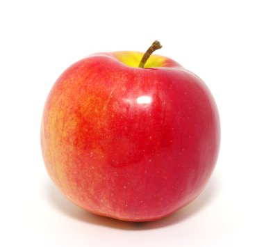 Beyaz arkaplanda kırmızı elmalar izole edilmiş