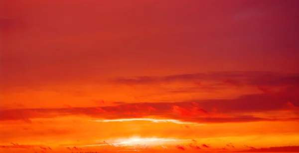 Solnedgang Ved Sjøens Kyst – stockfoto
