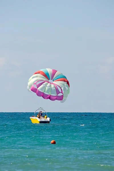 Motor Boat Parachute Parasailing Background Sky Horizon — Stock Photo, Image