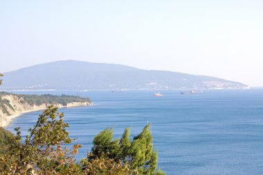 Karadeniz ve kayalık sahil yakınında novorossiysk, Rusya Federasyonu.