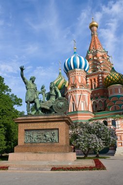 Monument to Minin and Pozharsky and Saint Basil's Cathedral clipart