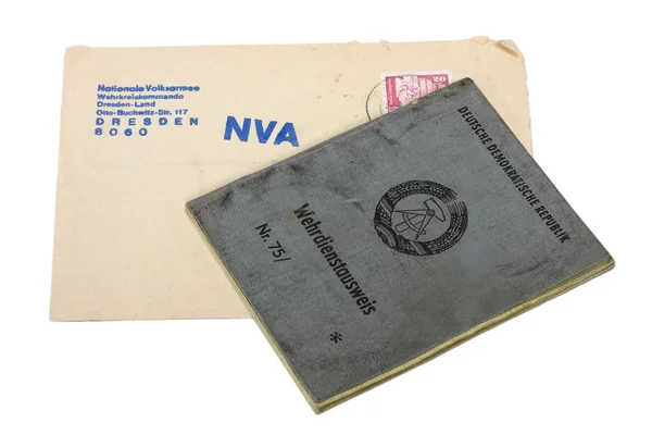 Identificação militar alemã (RDA) e envelope postal usado — Fotografia de Stock