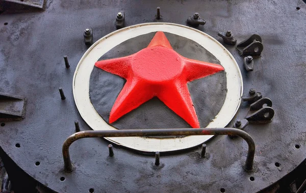 Czerwona gwiazda na Starym pociągiem parowym — Zdjęcie stockowe