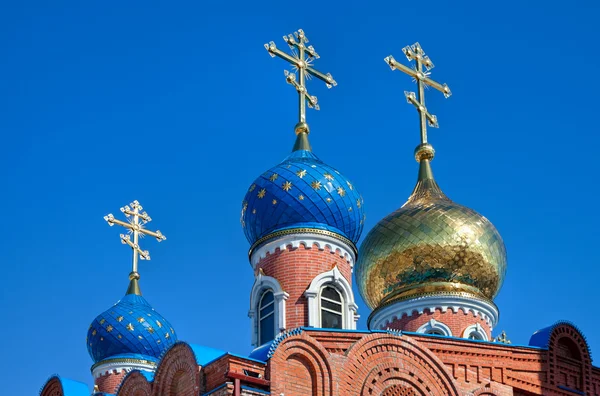 Куполи російської церкви — стокове фото