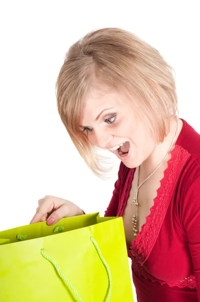 쇼핑백을 들고 있는 아름다운 여자 — 스톡 사진