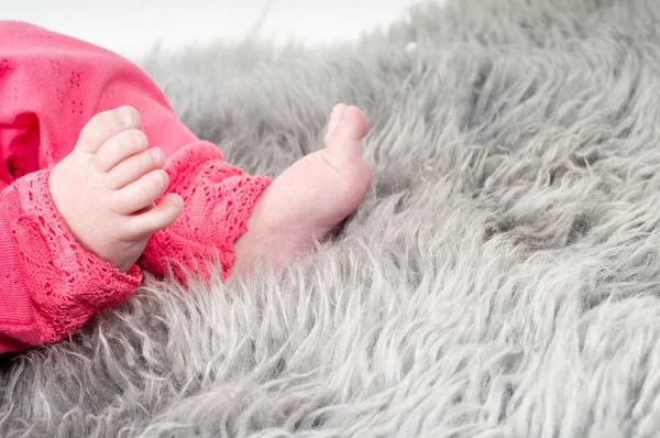 Testrészek: baba lábát — Stock Fotó