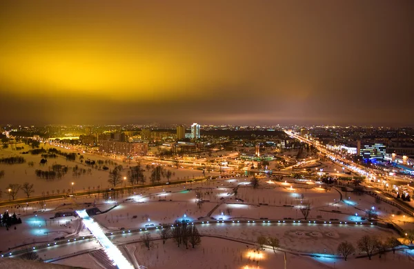 Die Stadt Minsk Der Winternacht Beleuchtet — Stockfoto