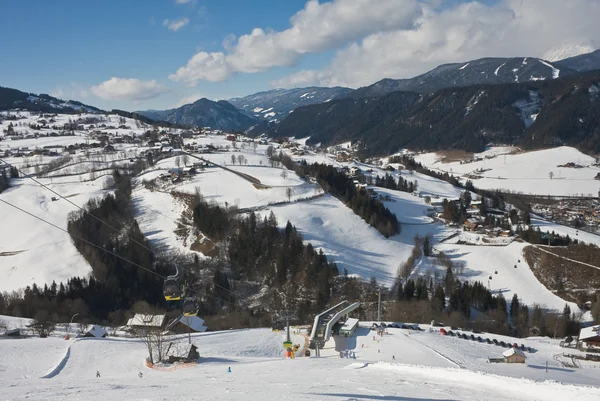 स्की रिसॉर्ट स्लैडमिंग। ऑस्ट्रिया — स्टॉक फ़ोटो, इमेज